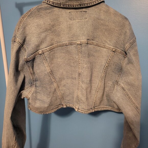 Cropped Jean Jacket -plus size 2 - Picture 3 of 5